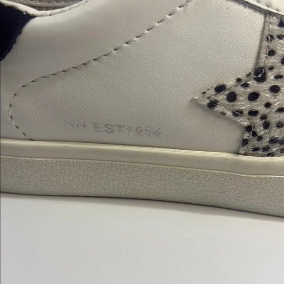 Vintage Havana White and Black Athletic Shoes - Picture 9 of 11